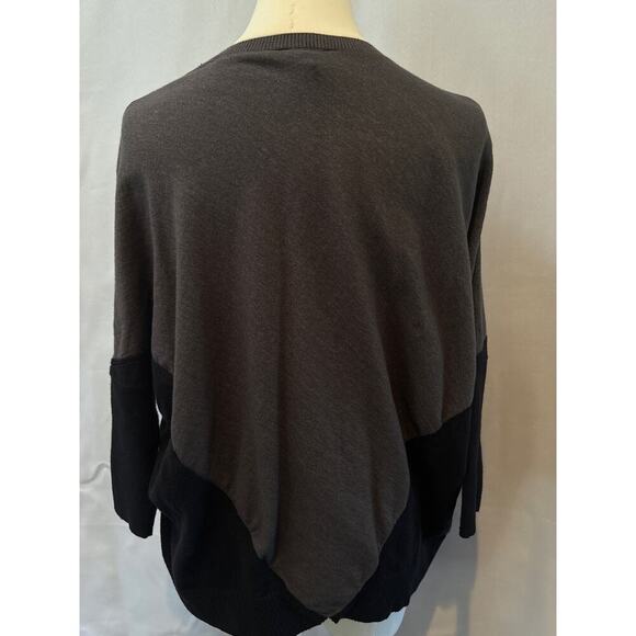 Women’s Vera Wang Grey/Black Sweater Sz M/L - Picture 3 of 4